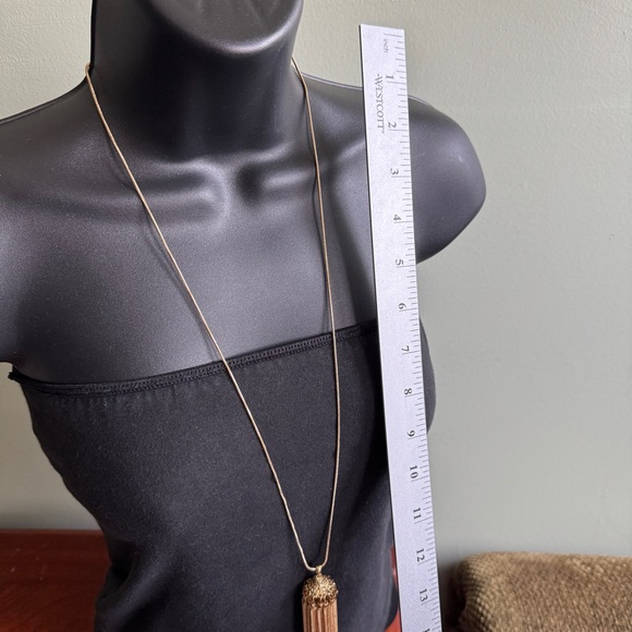 Necklace Tassel Pendant Goldtone - Picture 3 of 6